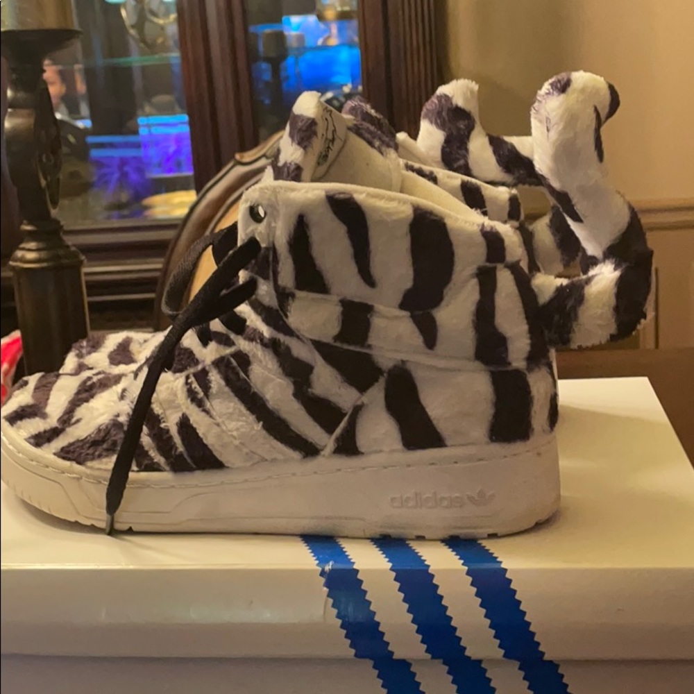 Jeremy Scott WTIGER